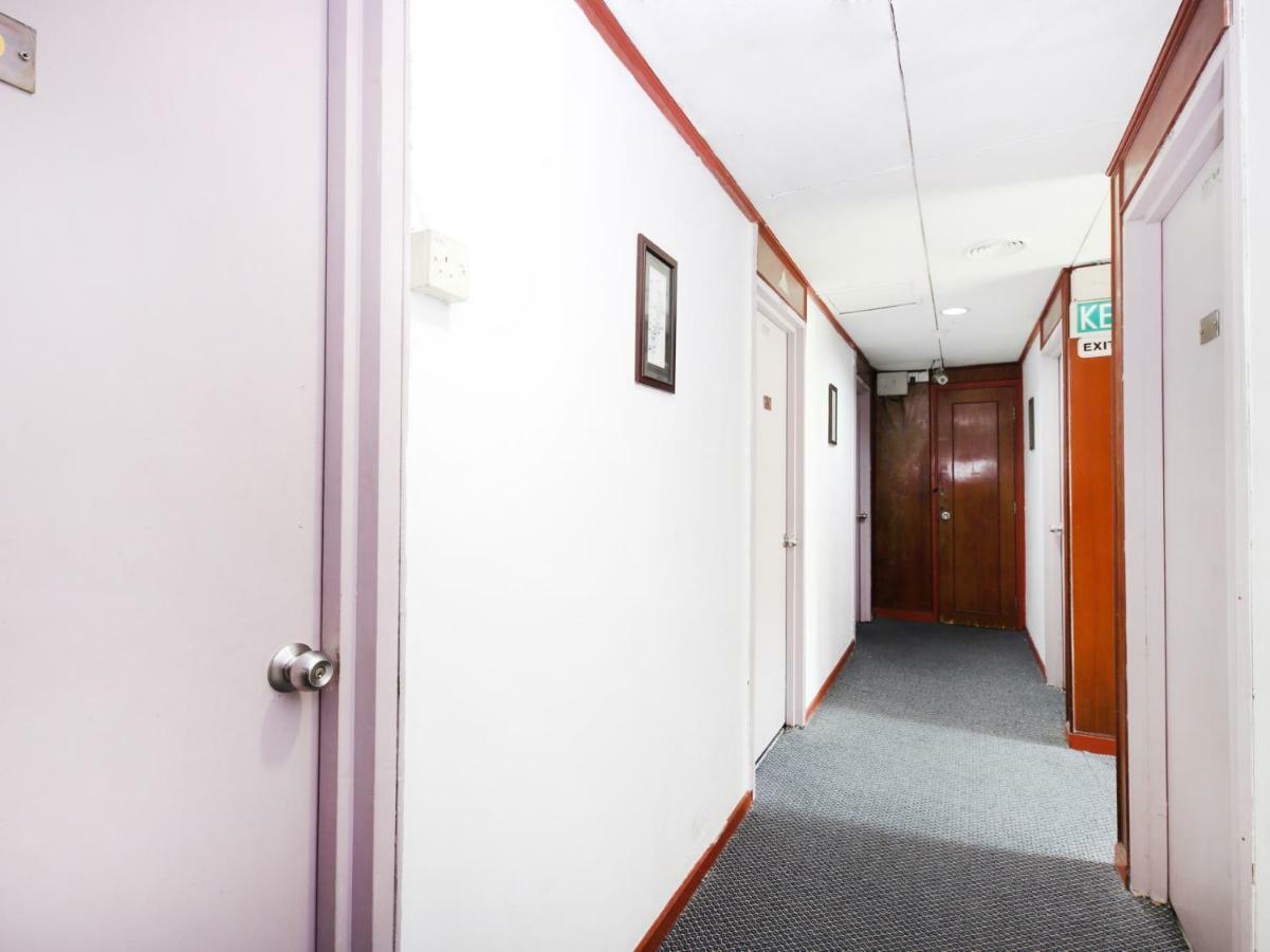 Hotel Oyo 699 Plaza 2*
