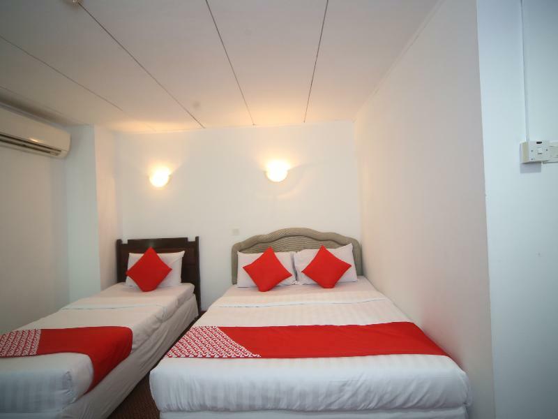 Hotel Oyo 699 Plaza